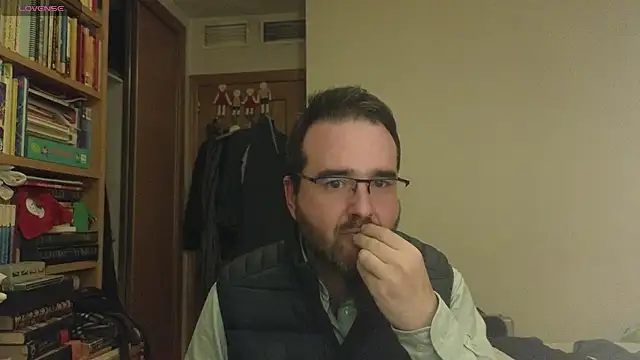 curiosillo83 online show from March 10, 2025, 5:18 pm