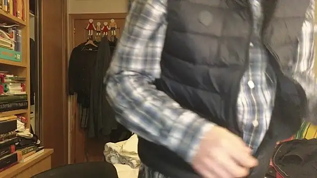 curiosillo83 online show from March 10, 2026, 3:17 pm