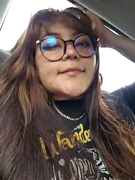 Sakura 0505 online show from November 8, 2025, 9:57 pm