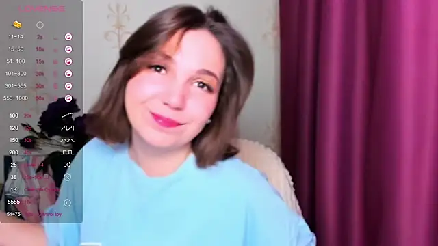 KindHazelHere  online show from March 10, 2025, 10:24 pm