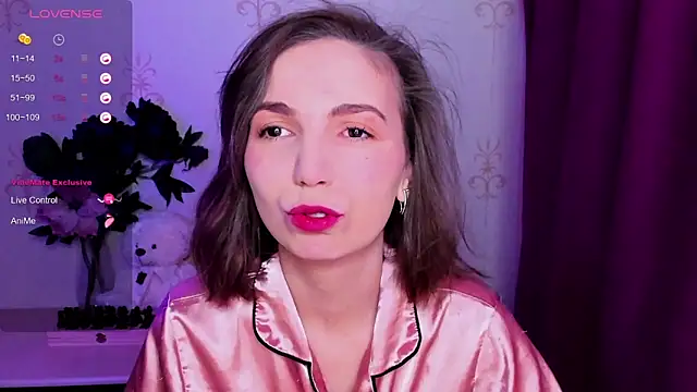 KindHazelHere  online show from March 4, 2026, 7:09 pm