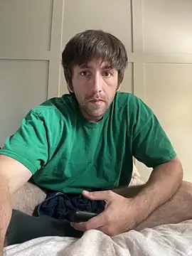 Snapshot of Bimmer7171 chatting on June 12, 2026, 10:52 pm Bimmer7171 online show from June 12, 2026, 10:52 pm