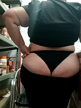 eroticjessitop online show from November 10, 2025, 5:23 pm