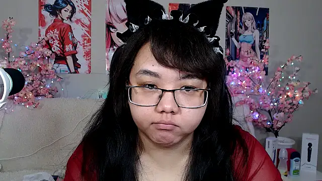 Snapshot of Moertomlly chatting on July 10, 2026, 5:34 am Moertomlly online show from July 10, 2026, 5:34 am