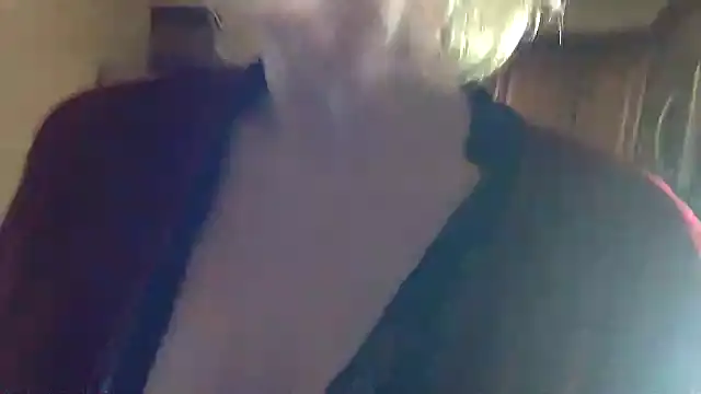 TiffaneyLove online show from March 15, 2025, 12:02 pm