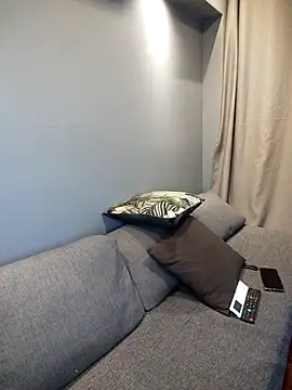 biancabombombbw online show from October 2, 2025, 8:05 pm