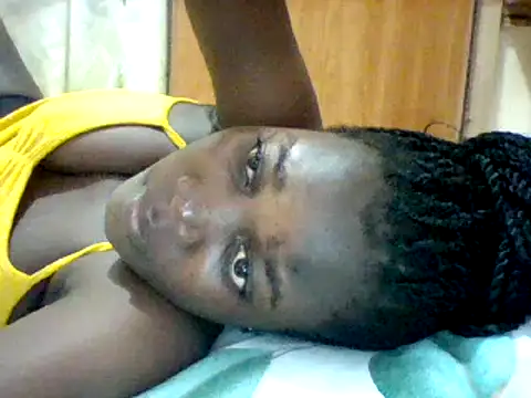 Snapshot of Alessandrajenna chatting on February 14, 2025, 9:21 pm Alessandrajenna online show from February 14, 2025, 9:21 pm