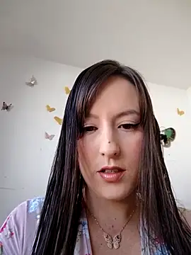Snapshot of Belly_Rosse chatting on May 1, 2026, 1:16 pm Belly Rosse online show from May 1, 2026, 1:16 pm