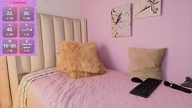 Mhia palmer online show from April 14, 2026, 2:12 pm