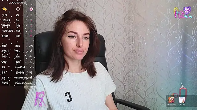 xx adrihanna xx online show from May 24, 2026, 5:45 am