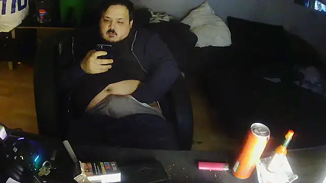 Snapshot of Bebemickey75 chatting on November 9, 2025, 12:09 am Bebemickey75 online show from November 9, 2025, 12:09 am