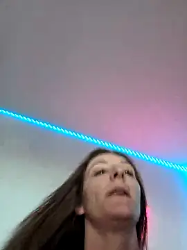 Snapshot of Ladykimberly_XOXO chatting on February 1, 2026, 3:32 pm Ladykimberly XOXO online show from February 1, 2026, 3:32 pm