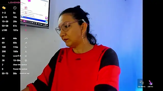 Snapshot of Angelblue_ chatting on April 30, 2026, 9:30 pm Angelblue online show from April 30, 2026, 9:30 pm