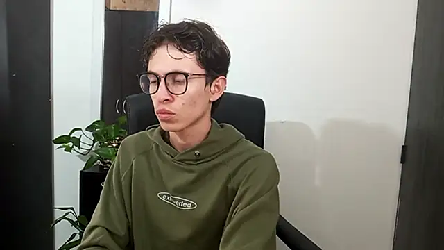 Norehg online show from November 30, 2025, 4:44 pm