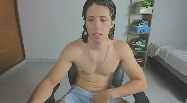 imtonny19 online show from March 4, 2025, 12:18 am