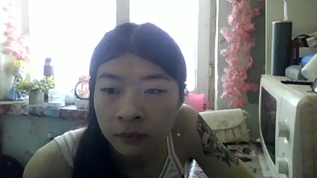 CarlyJoy online show from April 12, 2026, 9:36 am