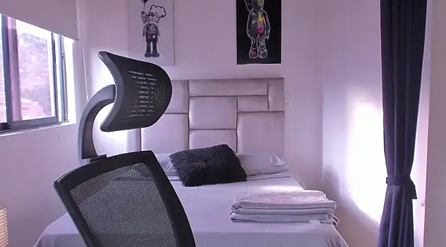 paul rogerr online show from March 7, 2025, 10:10 pm