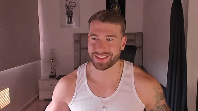 paul rogerr online show from September 28, 2025, 9:42 pm