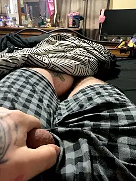 Snapshot of daddddddddyyyy chatting on January 9, 2026, 4:43 pm daddddddddyyyy online show from January 9, 2026, 4:43 pm