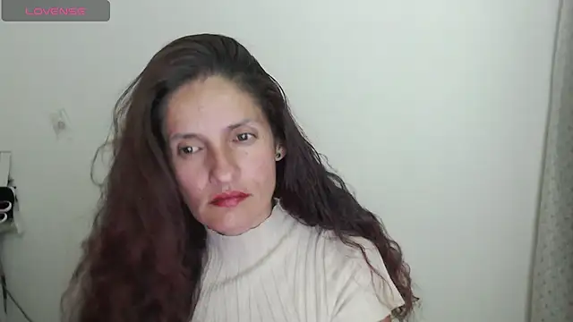 Snapshot of catalina_duran1 chatting on May 11, 2026, 5:02 am catalina duran1 online show from May 11, 2026, 5:02 am