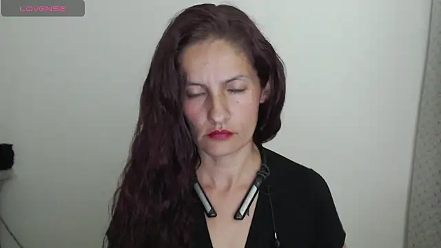 Snapshot of catalina_duran1 chatting on June 5, 2026, 5:14 am catalina duran1 online show from June 5, 2026, 5:14 am