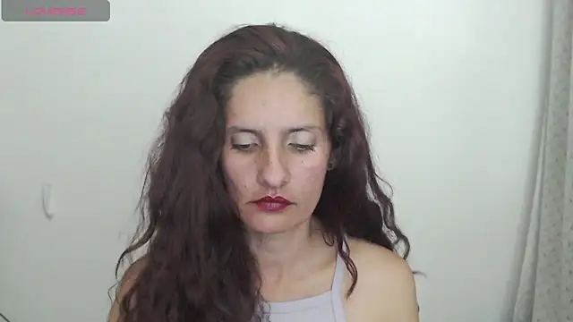 Snapshot of catalina_duran1 chatting on July 5, 2026, 6:42 am catalina duran1 online show from July 5, 2026, 6:42 am