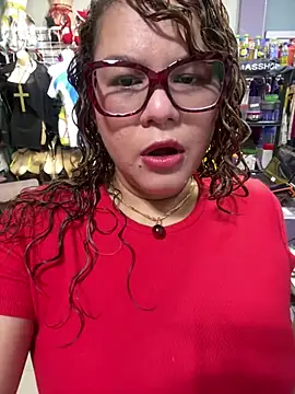 ROSALIALUCY online show from July 5, 2026, 12:01 pm