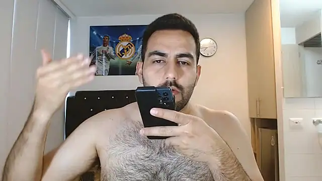 omarmohammedhot2 online show from December 7, 2024, 2:46 pm