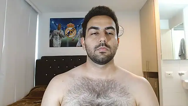 omarmohammedhot2 online show from January 8, 2025, 2:56 pm