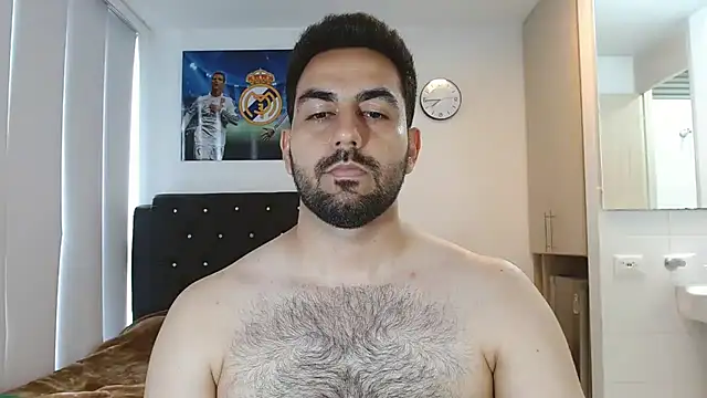 omarmohammedhot2 online show from February 17, 2025, 2:59 pm