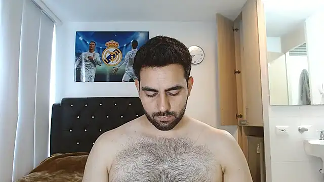 omarmohammedhot2 online show from February 28, 2025, 3:26 pm
