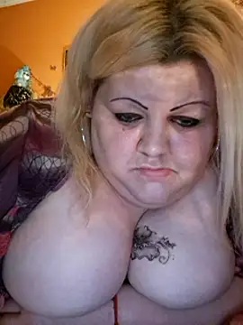 ducicsajsziii online show from December 12, 2024, 10:31 pm