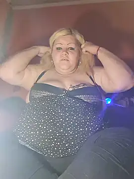 ducicsajsziii online show from January 18, 2025, 12:04 pm