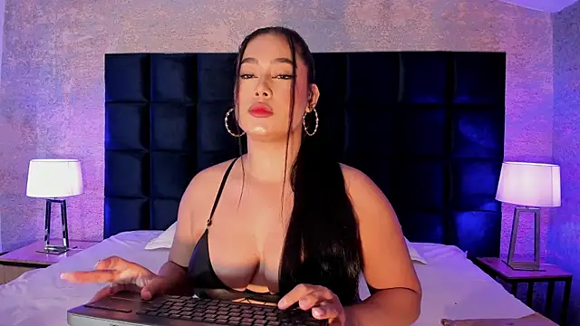 Snapshot of Gaby_Blaze chatting on February 6, 2025, 6:56 pm Gaby Blaze online show from February 6, 2025, 6:56 pm