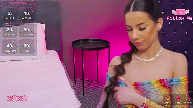 Snapshot of LaraKent chatting on February 26, 2025, 12:05 am LaraKent online show from February 26, 2025, 12:05 am