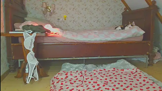 RubyLynxx online show from December 7, 2024, 3:19 pm