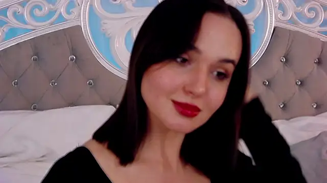 MeIisaLove online show from April 4, 2026, 4:15 pm