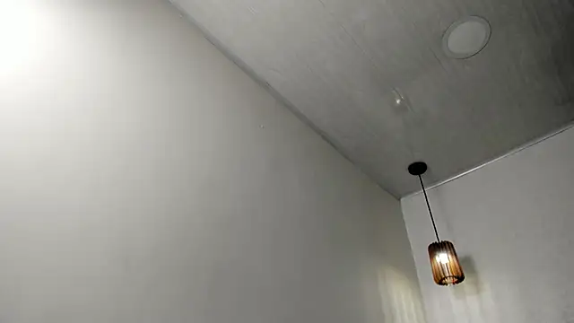 dolly zoe online show from April 7, 2026, 5:19 am