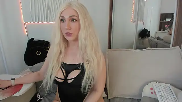 CarolMay online show from March 20, 2026, 11:26 am