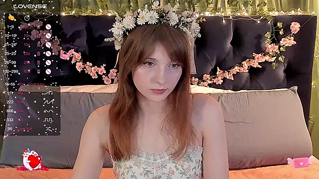 Snapshot of AliceLanley chatting on March 18, 2025, 11:41 am AliceLanley online show from March 18, 2025, 11:41 am