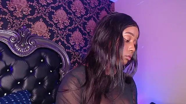 MichaelaCox online show from May 29, 2026, 4:05 pm