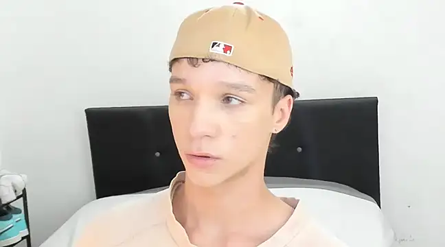 Snapshot of angelcortes chatting on January 10, 2025, 7:43 pm angelcortes online show from January 10, 2025, 7:43 pm