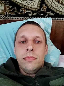 Yrikos1 online show from April 18, 2026, 8:51 am