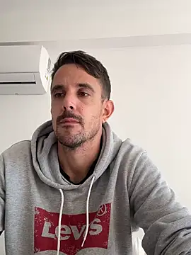 julian333 online show from March 15, 2025, 1:40 pm