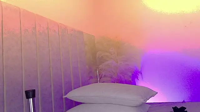 Snapshot of _Gretta chatting on May 26, 2026, 7:43 pm Gretta online show from May 26, 2026, 7:43 pm