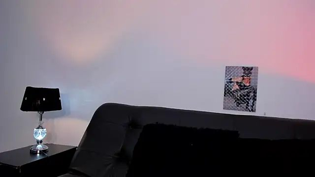 Snapshot of xhenisa_ chatting on February 1, 2025, 11:16 pm xhenisa online show from February 1, 2025, 11:16 pm