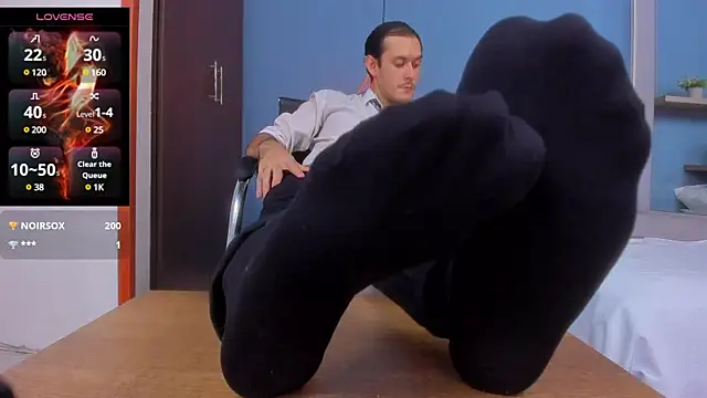 jeanpiere  online show from December 5, 2024, 6:32 am