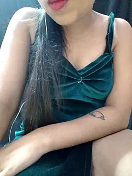 Snapshot of Roshni_98 chatting on June 10, 2026, 5:50 am Roshni 98 online show from June 10, 2026, 5:50 am