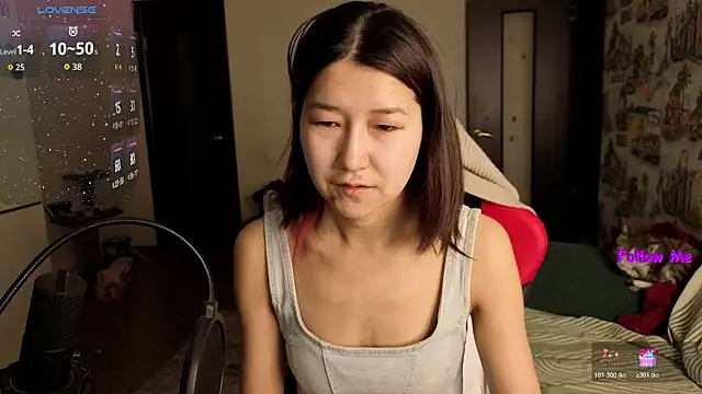 LeyylaStoone online show from April 1, 2026, 12:55 am