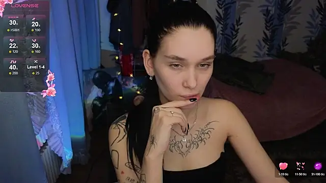 Snapshot of Amanda_Tender chatting on March 3, 2026, 8:37 pm Amanda Tender online show from March 3, 2026, 8:37 pm